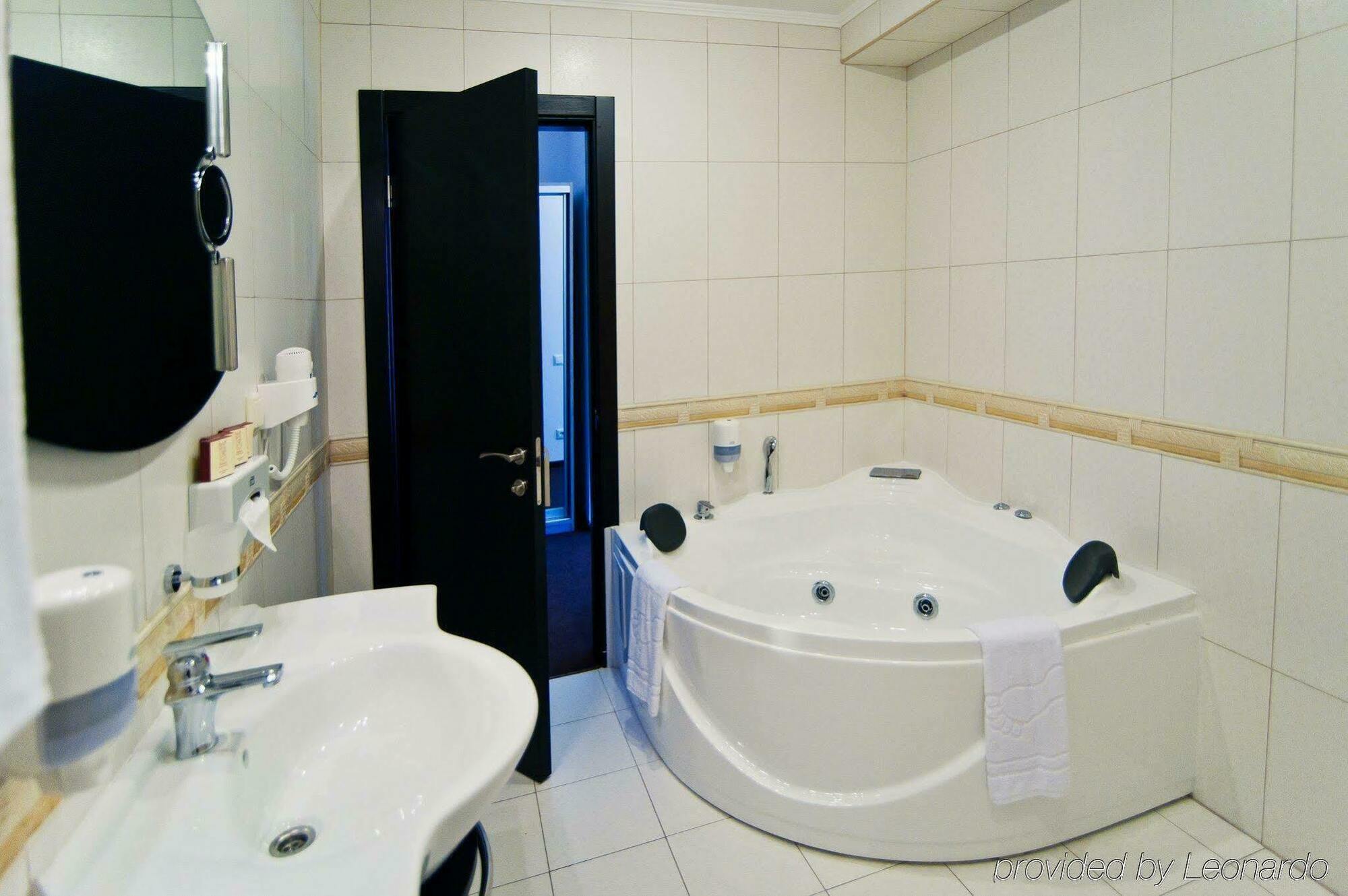 Optima Zaporizhia Hotel Cameră foto